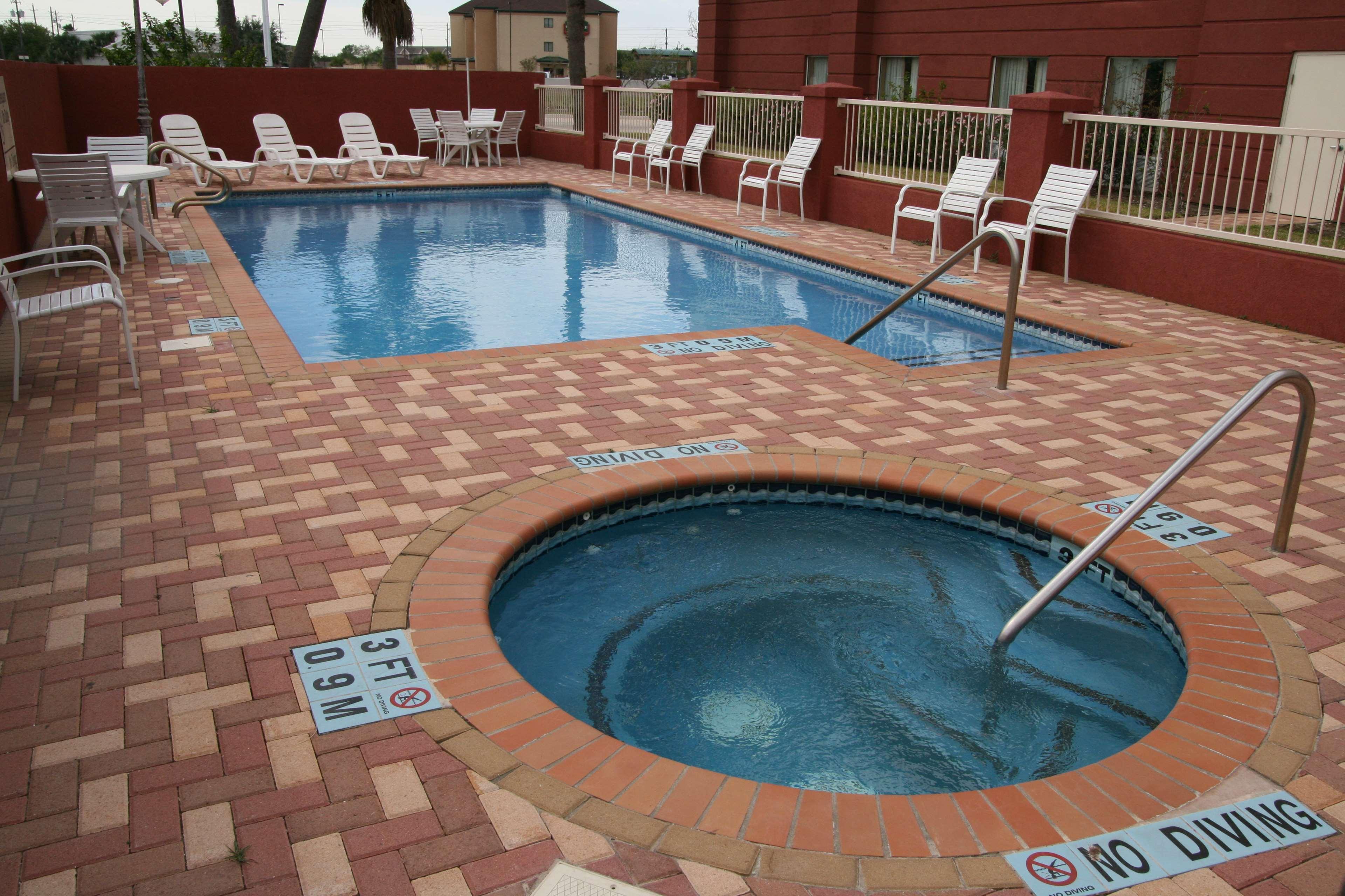 Hampton Inn And Suites-Браунсвилл Экстерьер фото